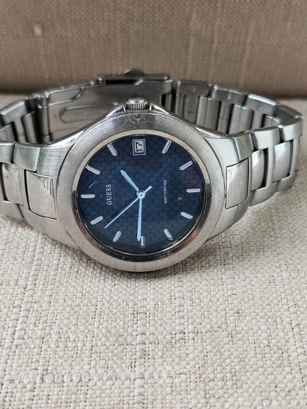 Vintage Guess Waterpro Men Wristwatch Date Calendar Analog Quartz Wrist Watch